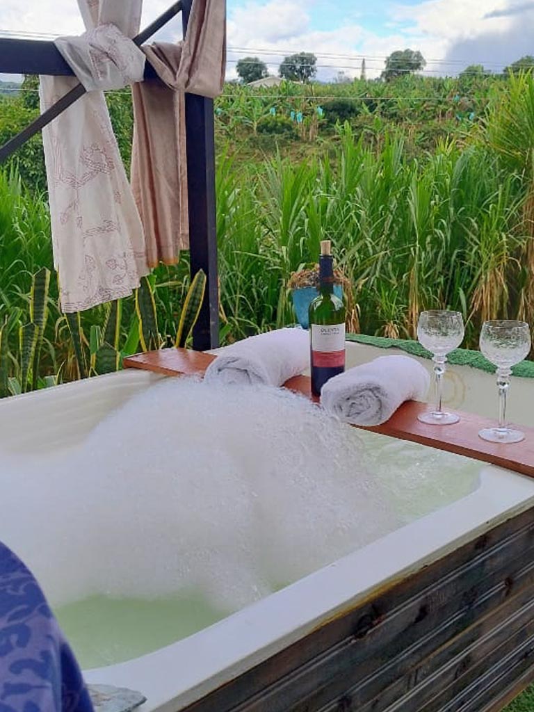 detur, de tur, detur cabaña glamping luz de amor, quimbaya cabañas / glamping, quindío cabañas, glamping, turismo, descanzo, vacaciones, parejas, noches románticas