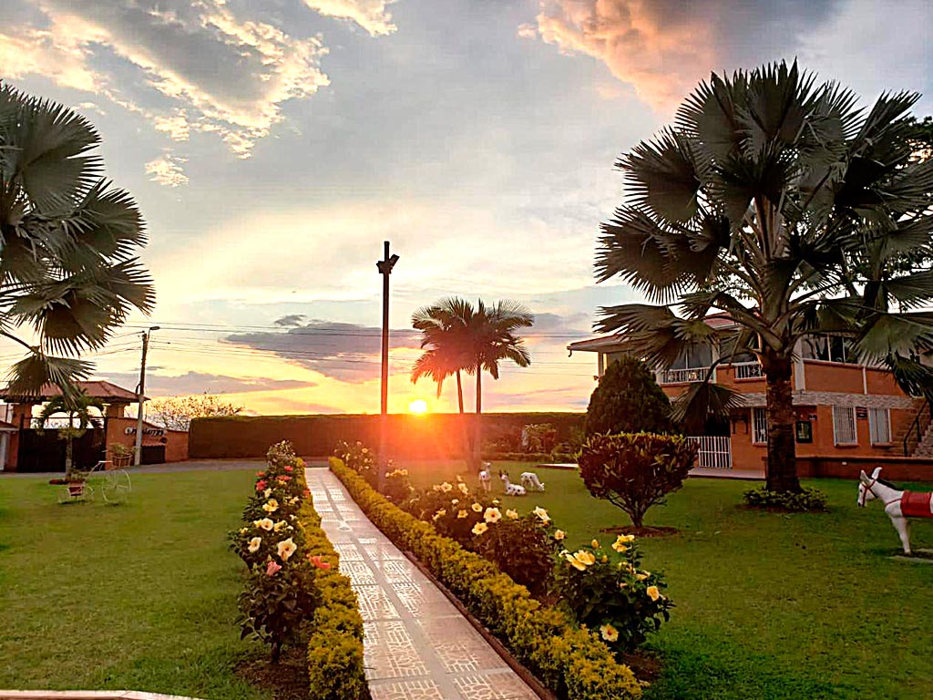 finca monterrey, altagracia, alquiler de fincas en Pereira, alquiler de fincas en Risaralda, hospedaje en Risaralda, Hospedaje en Pereira, fincas en Pereira, Fincas en Risaralda