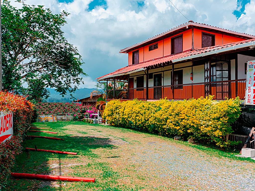 detur, de tur, detur, glamping, cabañas mónaco, glamping eje cafetero, Santa Rosa de cabal, Risaralda, hospedaje, turismo, descanzo, vacaciones, hotel
