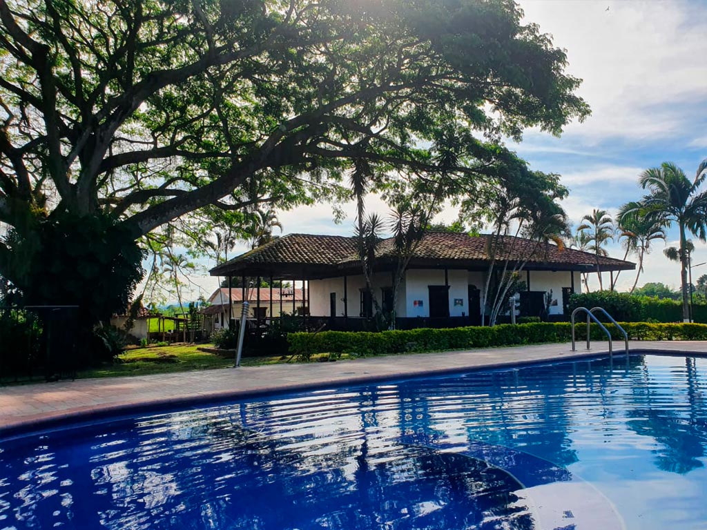 detur, de tur, detur fincas fincas en La Tebaida, fincas en alquiler La Tebaida, alquiler de fincas en La Tebaida, fincas turísticas en La Tebaida, finca vacacional La Tebaida, finca campestre La Tebaida, fincas en el eje cafetero